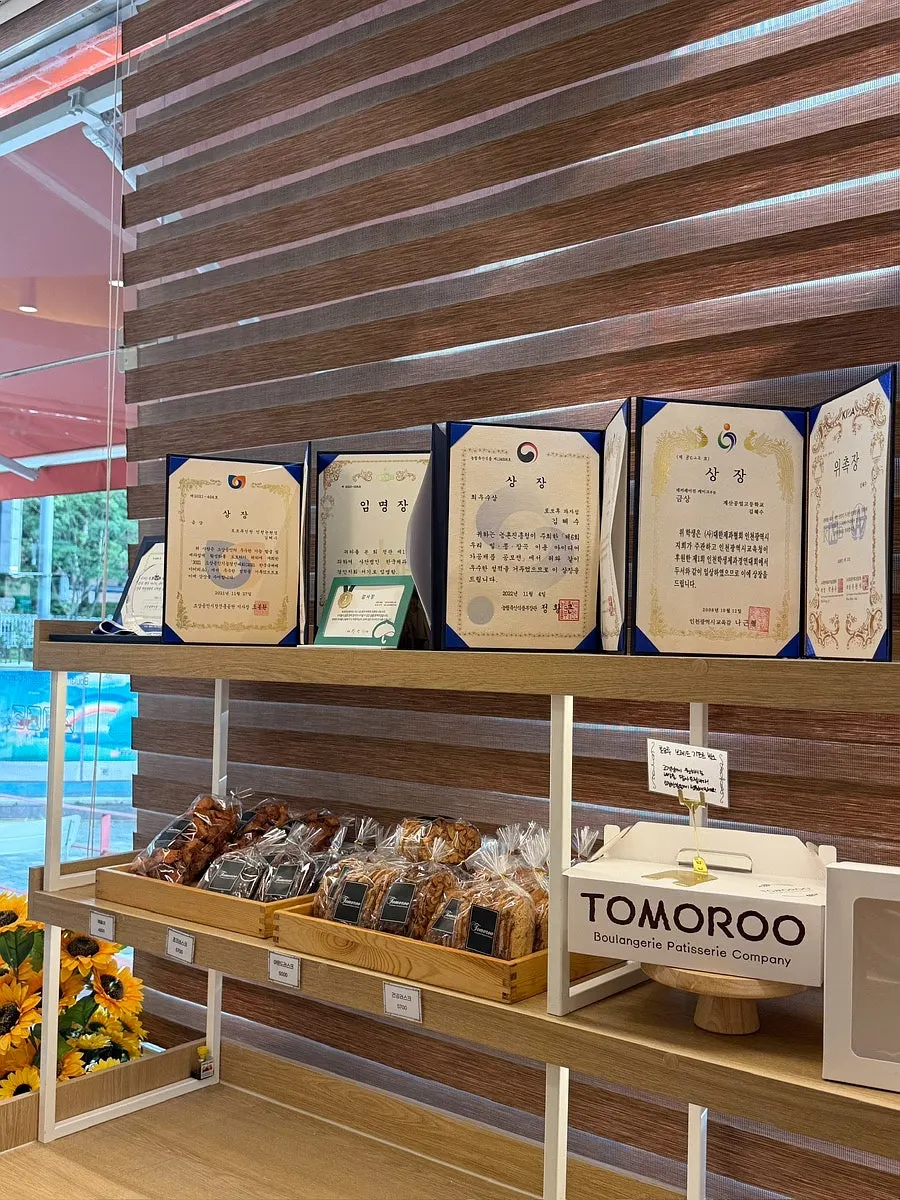 Information on the owner chef's awards