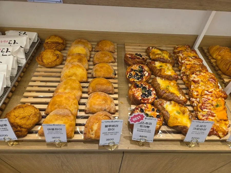 Bread display at Tomoru Bakery