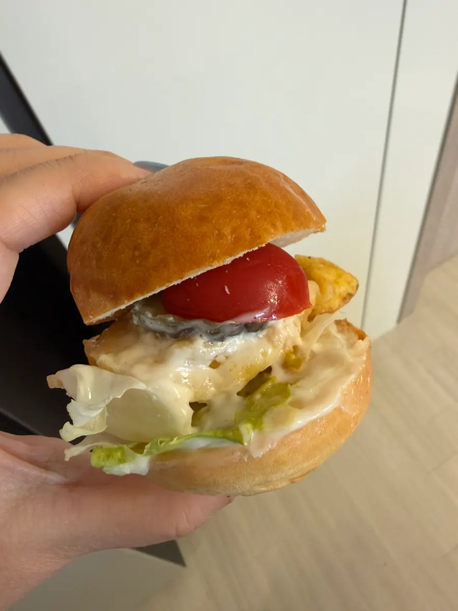 Gabungan ayam rangup dan sos