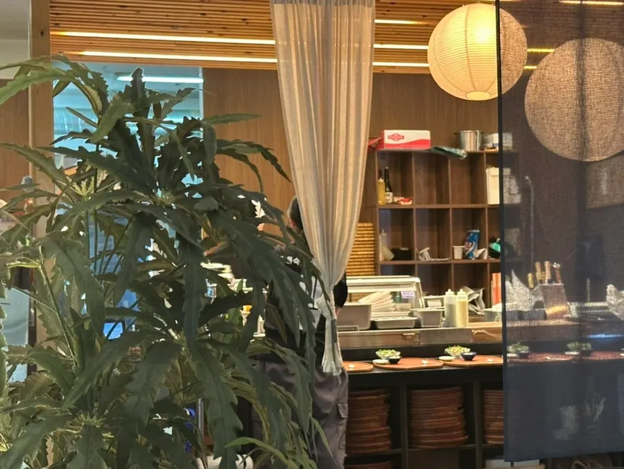 Reserved seating with partition walls at Sushi Doku The Songdo
