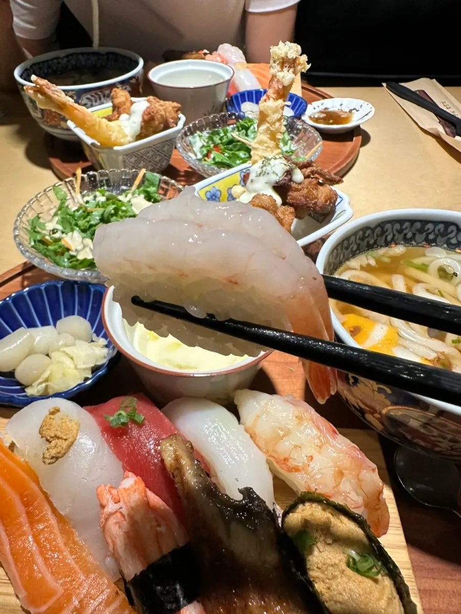 신선한 광어 스시