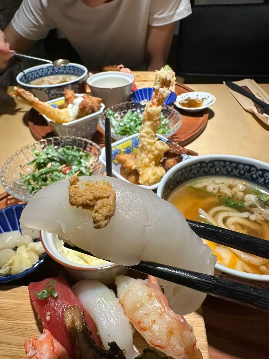 부드러운 연어 스시