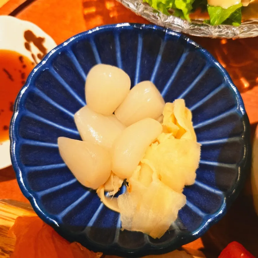 Colorful plating of the Premium Sushi Set