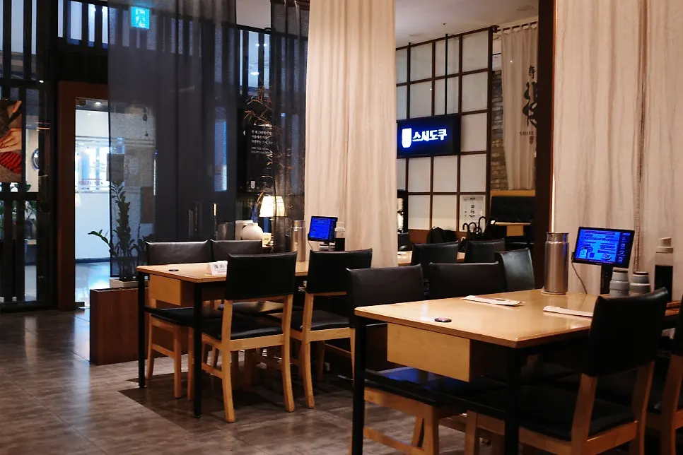 Entrance and waiting area at Sushi Doku The Songdo