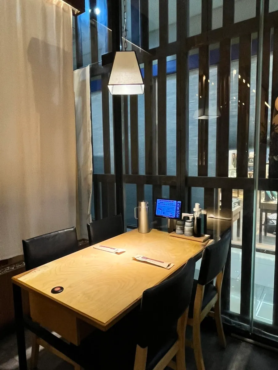 Japanese-style restaurant interior design