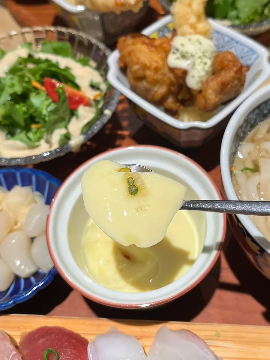 Sweet fried tofu udon with broth