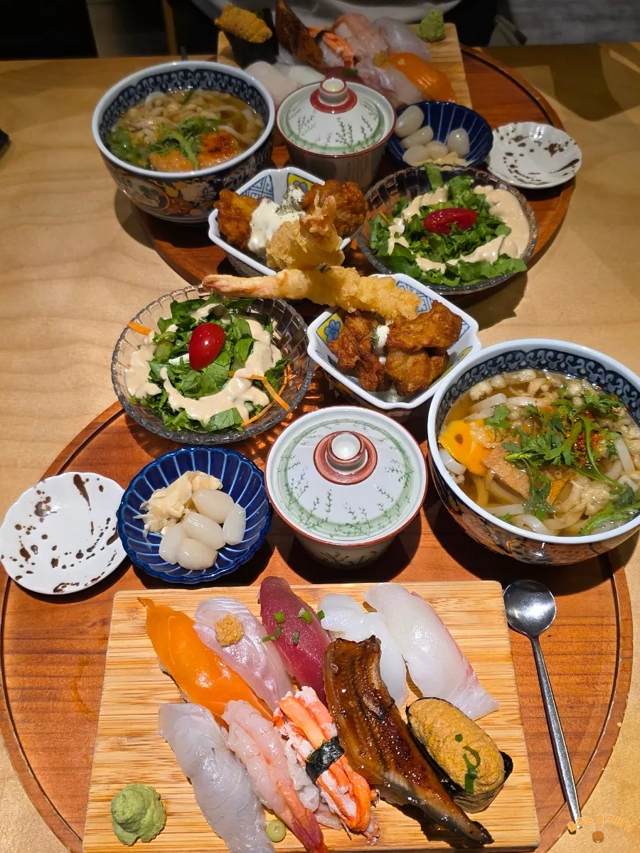 Sign describing the premium sushi set menu
