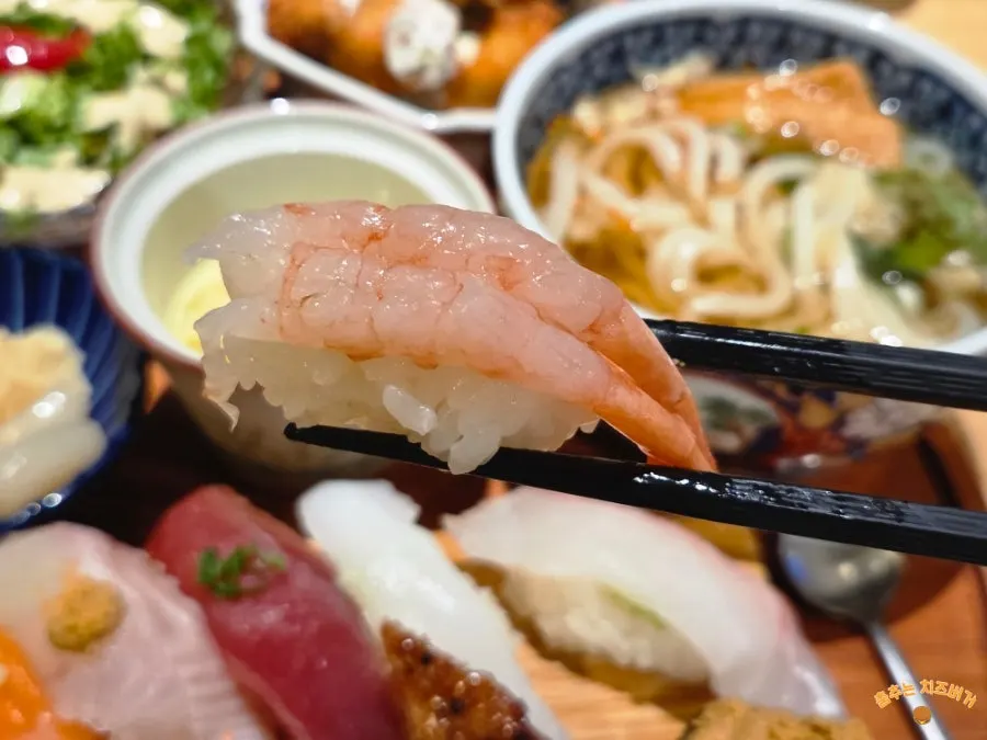 Close-up of akami (lean tuna) sushi