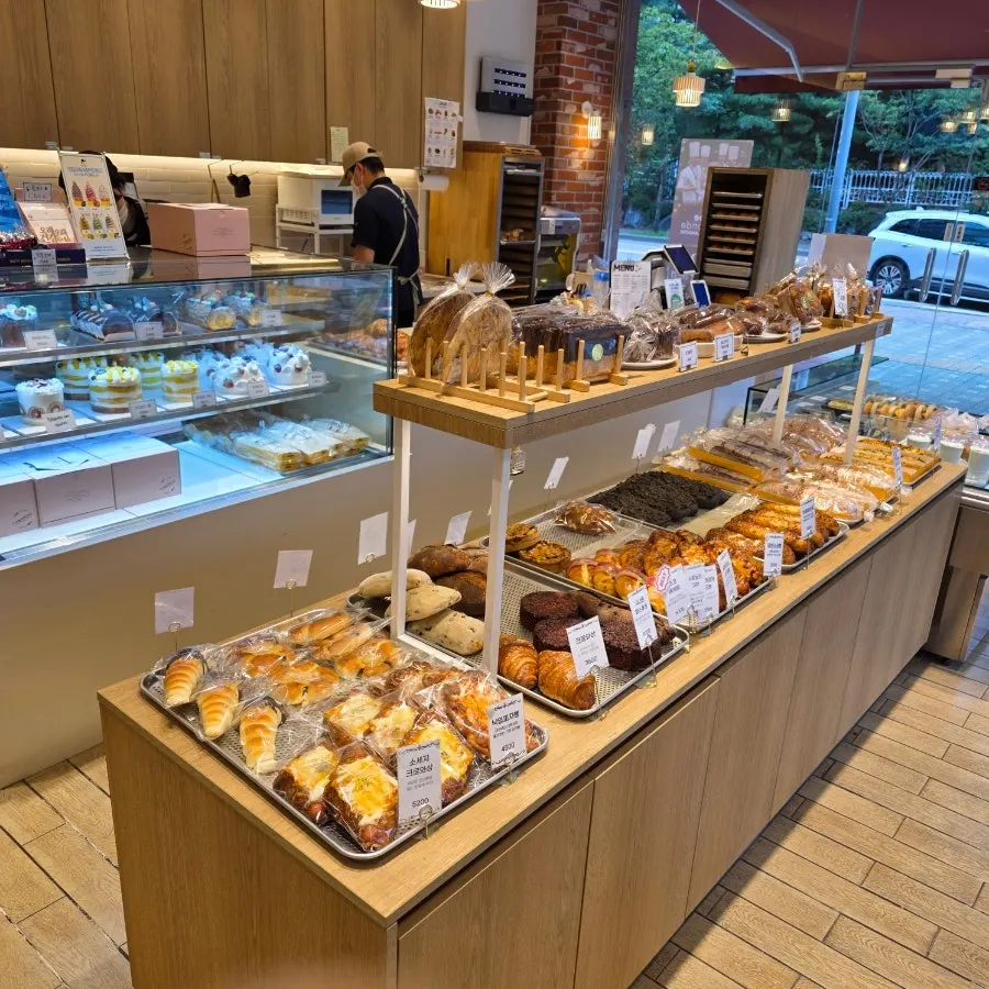 Bakery ideal for eating on the terrace