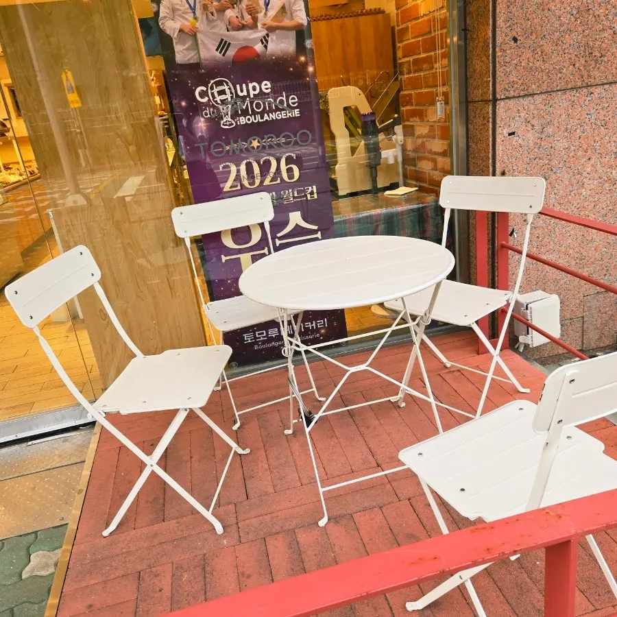 Tomoru Bakery店頭の様子