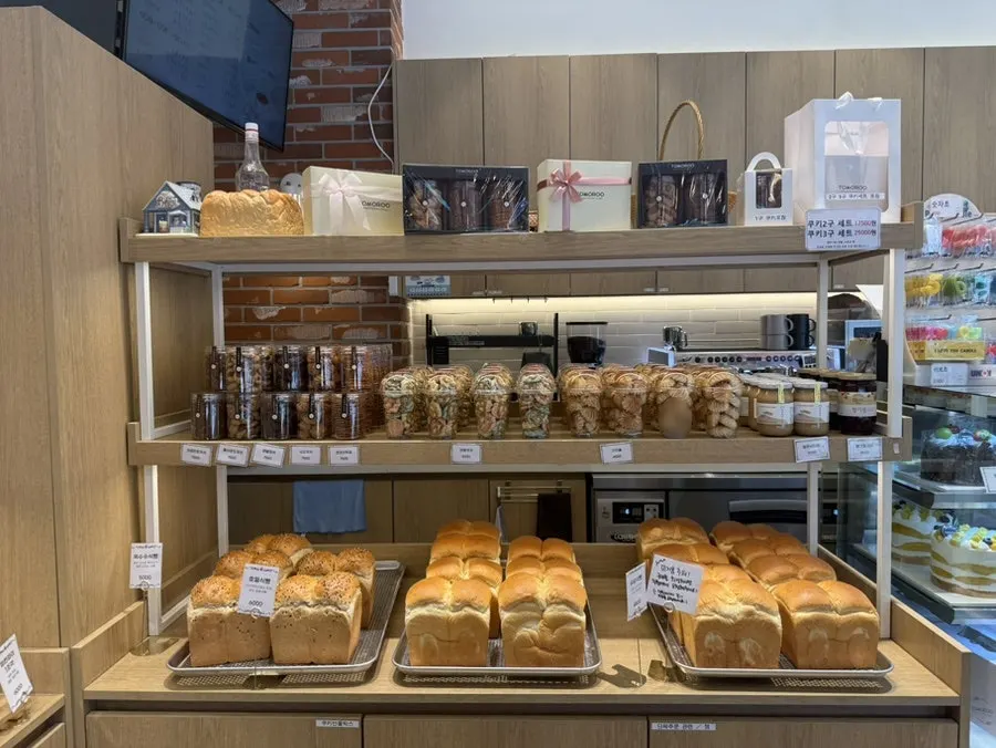 Morning display of breads at Tomoru Bakery