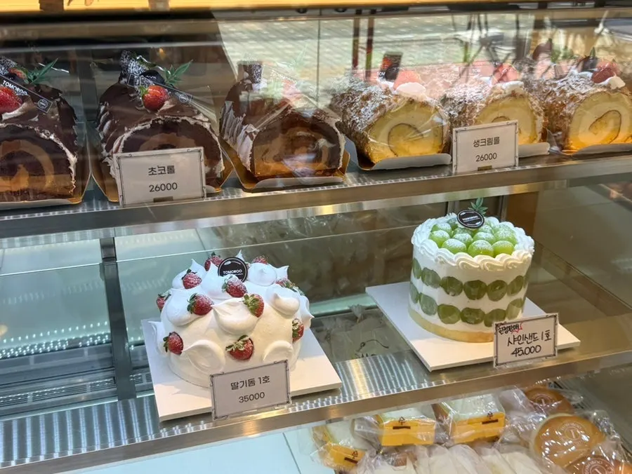 Cake showcase at Tomoru Bakery