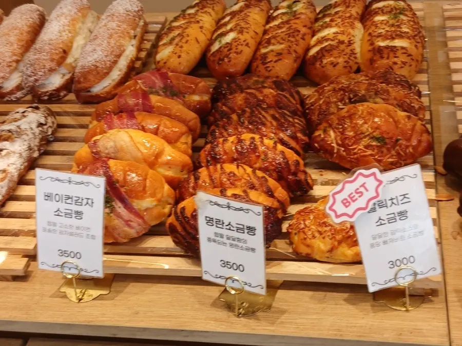 Bread display at Tomoru Bakery