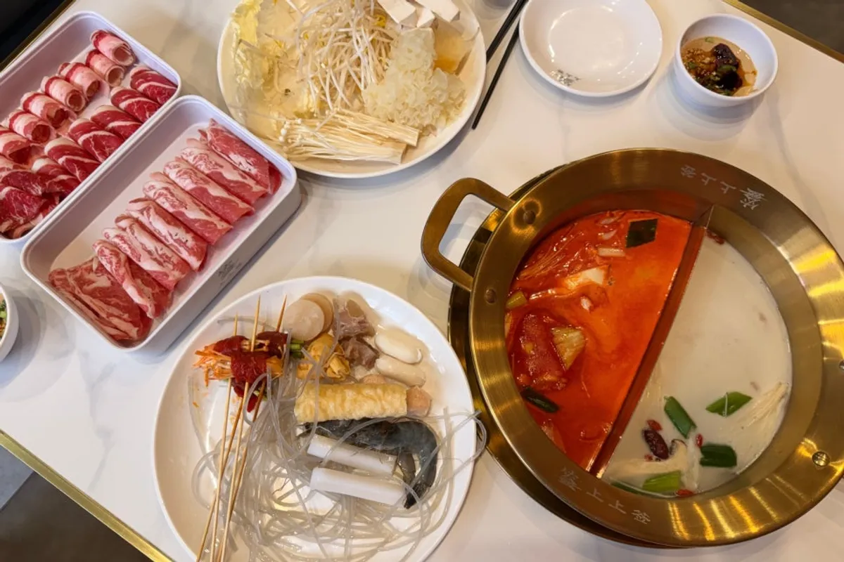 식사를 마친 상상첨 훠궈 테이블