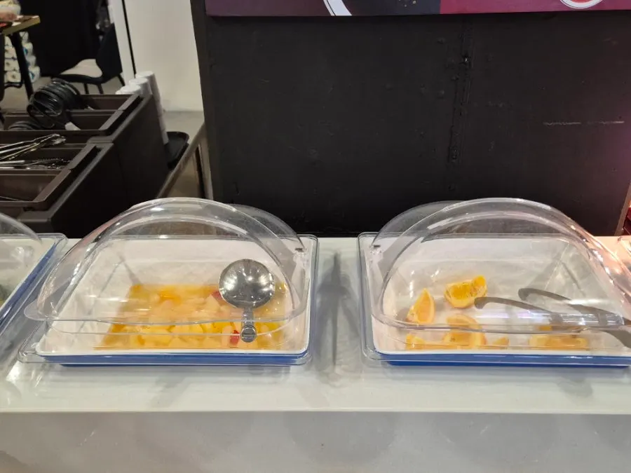 Fruit, pickled radish, and baek-kimchi side dish corner