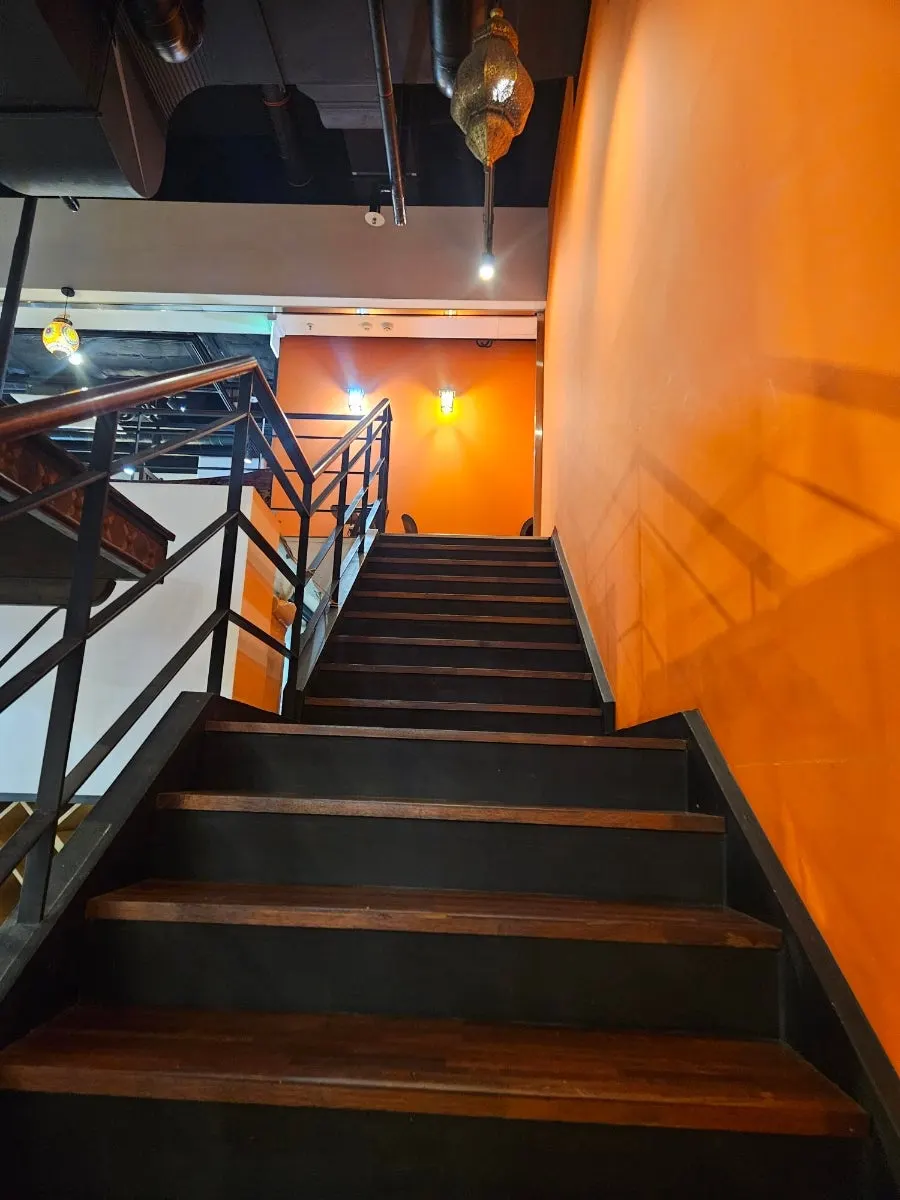 Manokamana's interior decor and lighting