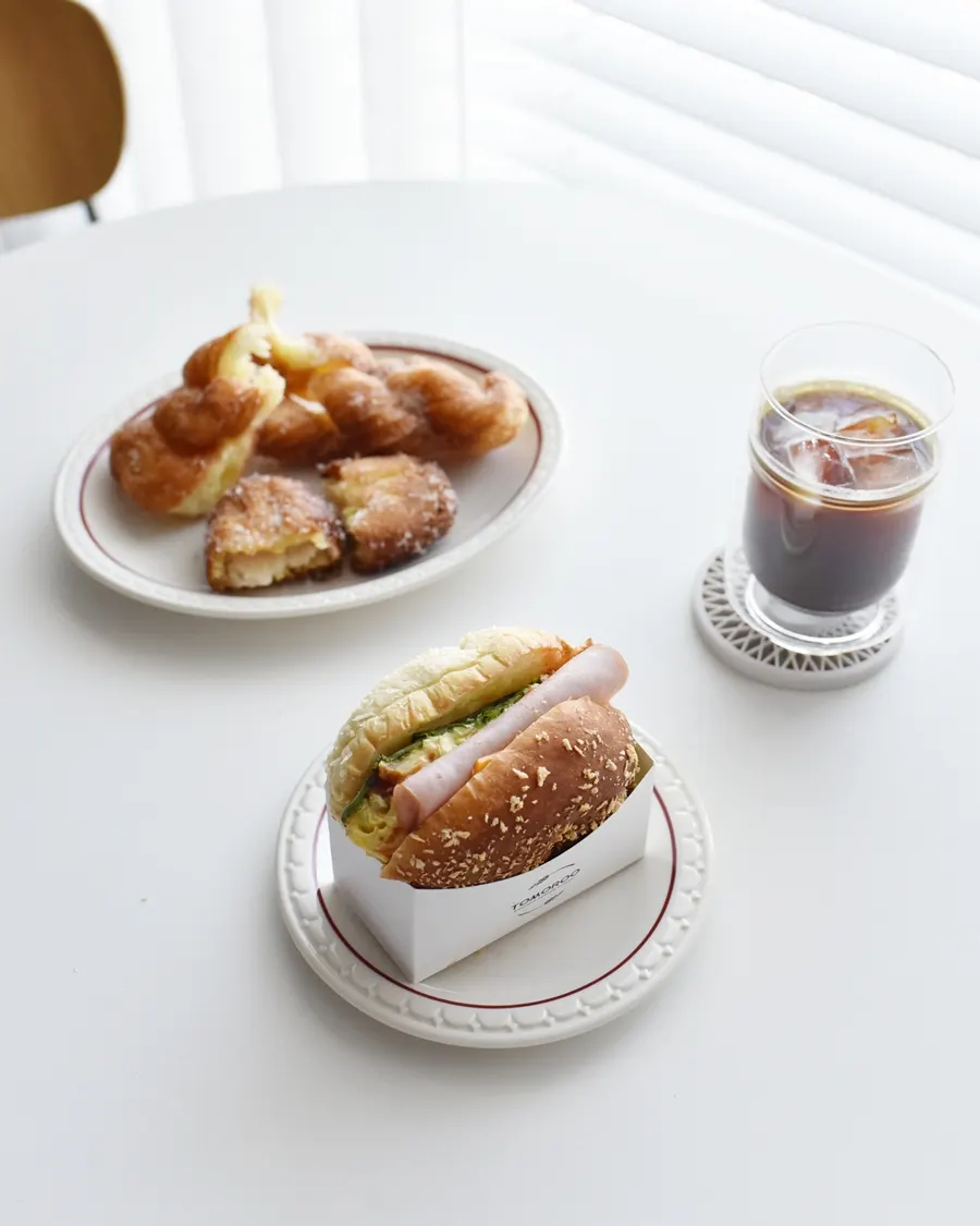 Visit to Tomoru Bakery in Songdo