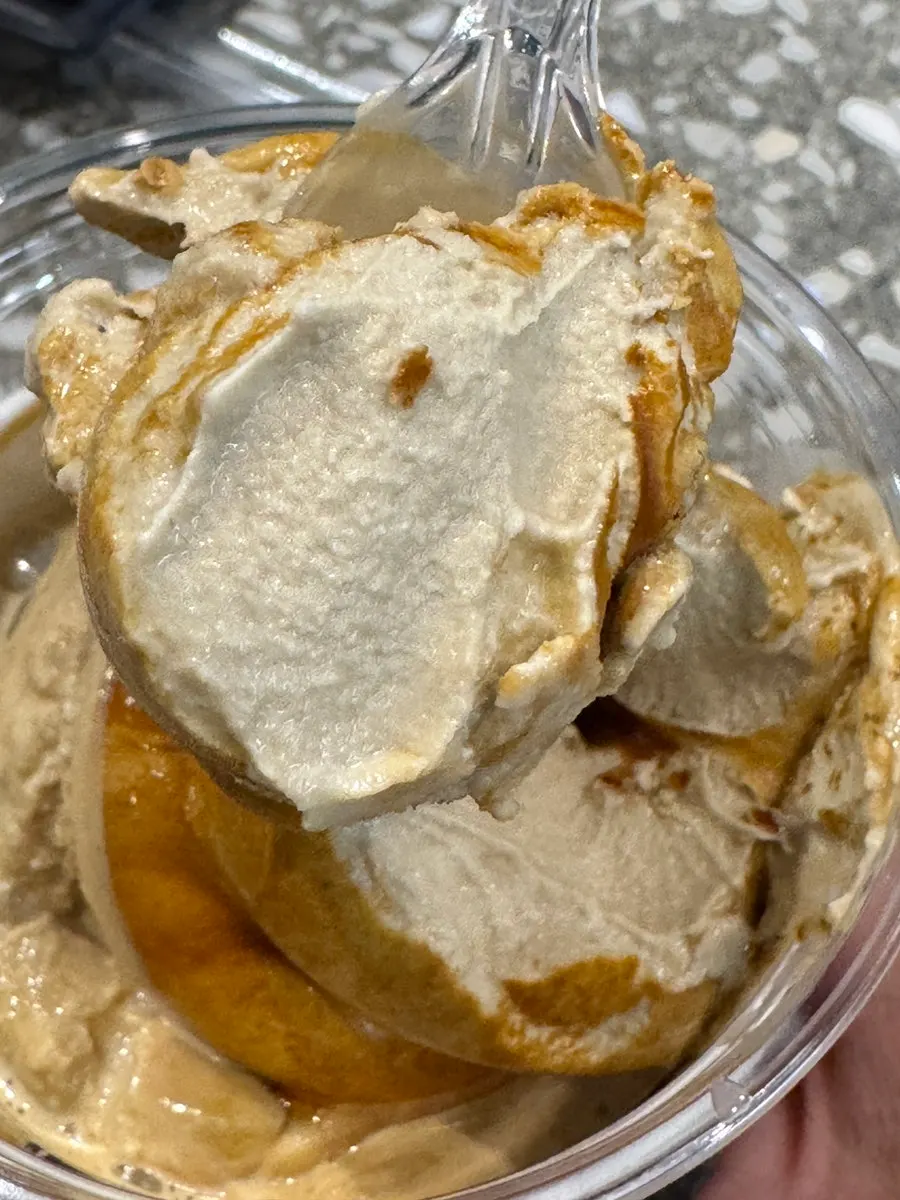 Wunder Gato with coffee and ice cream blended together