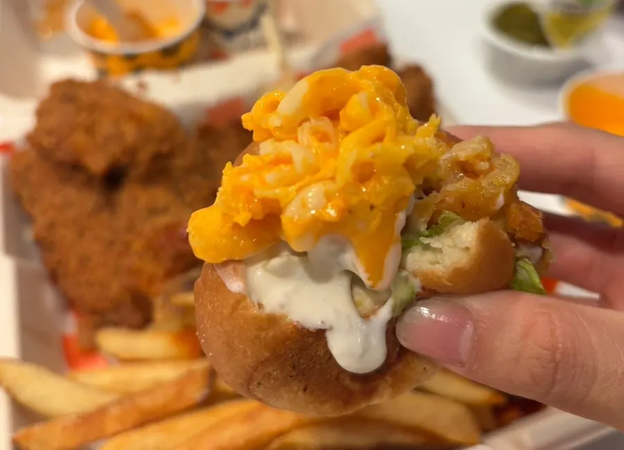 Mini burgers in several different flavors