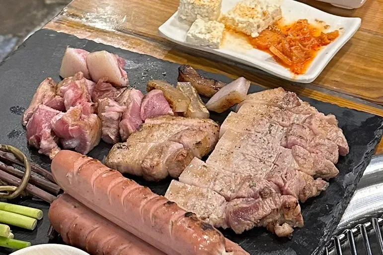 Thick aged Korean female pork