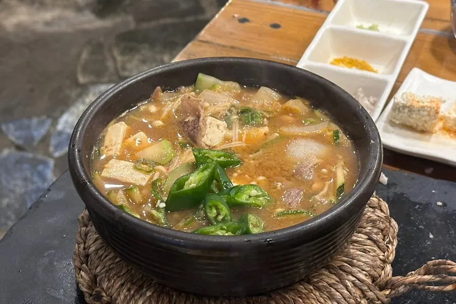 Doenjang-jjigae with zucchini and tofu