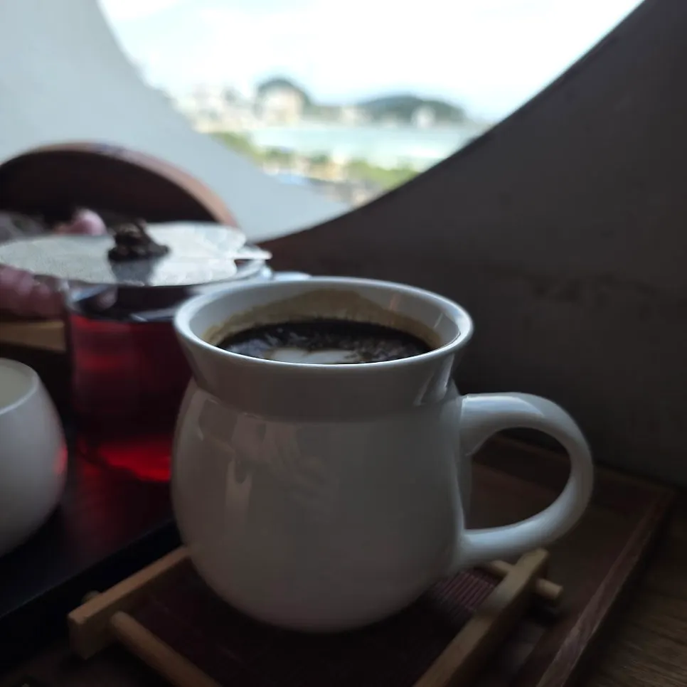 A cup of Lemon Sunset from the premium tea collection