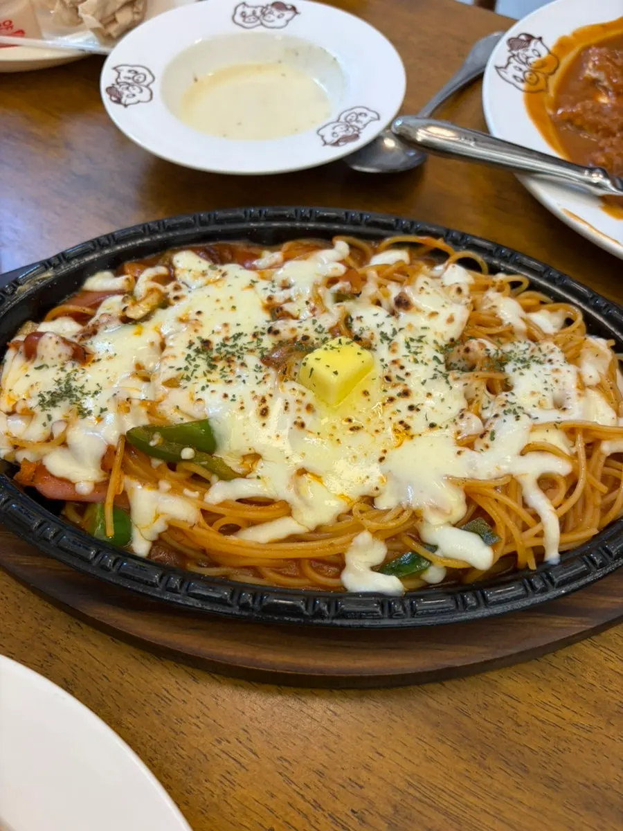 Cheese Napolitan spaghetti piled with cheese