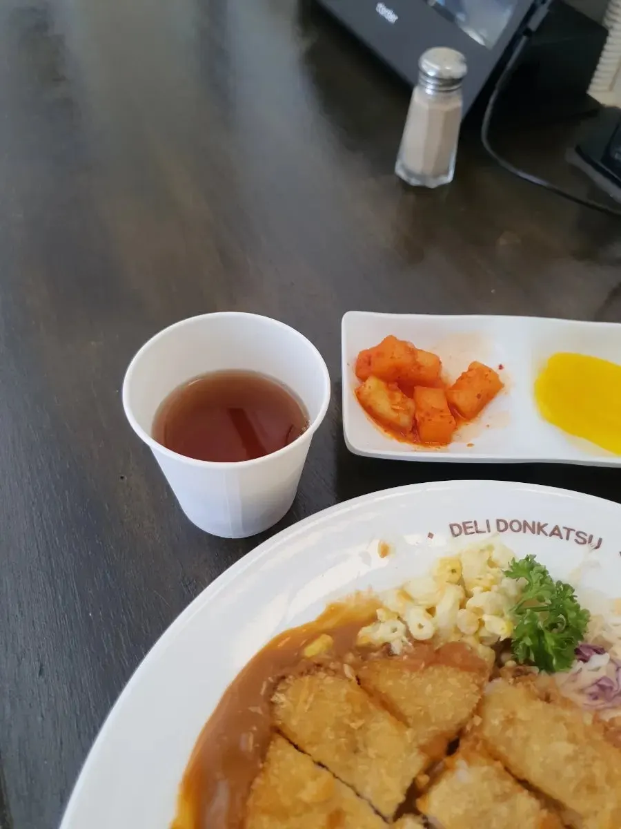 창가에 붙은 맛있게 먹는 방법 안내