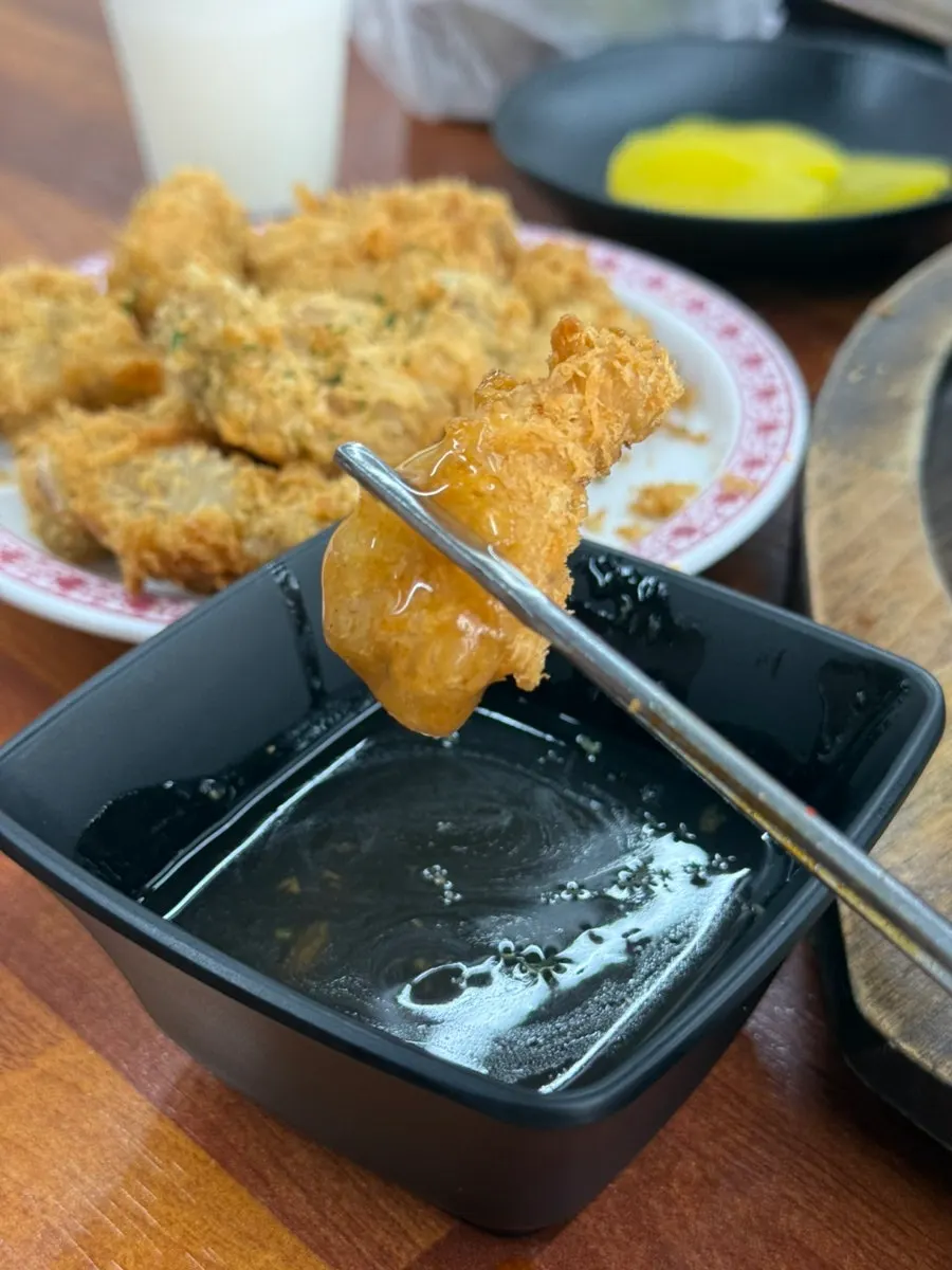 Crunchy tangsuyuk with a crispy batter coating