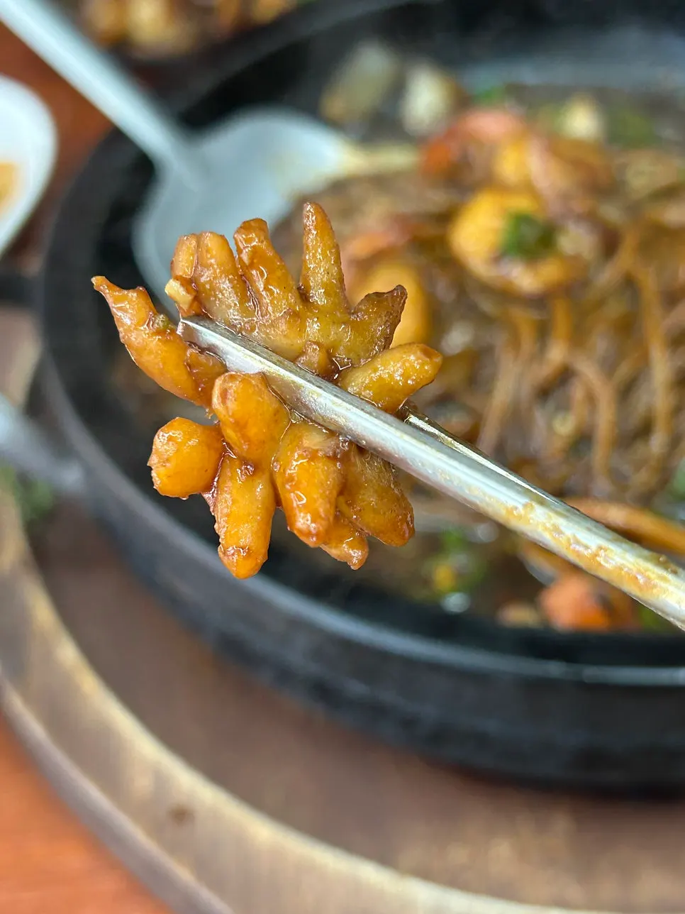 Shrimp and squid inside the stone-plate jajangmyeon
