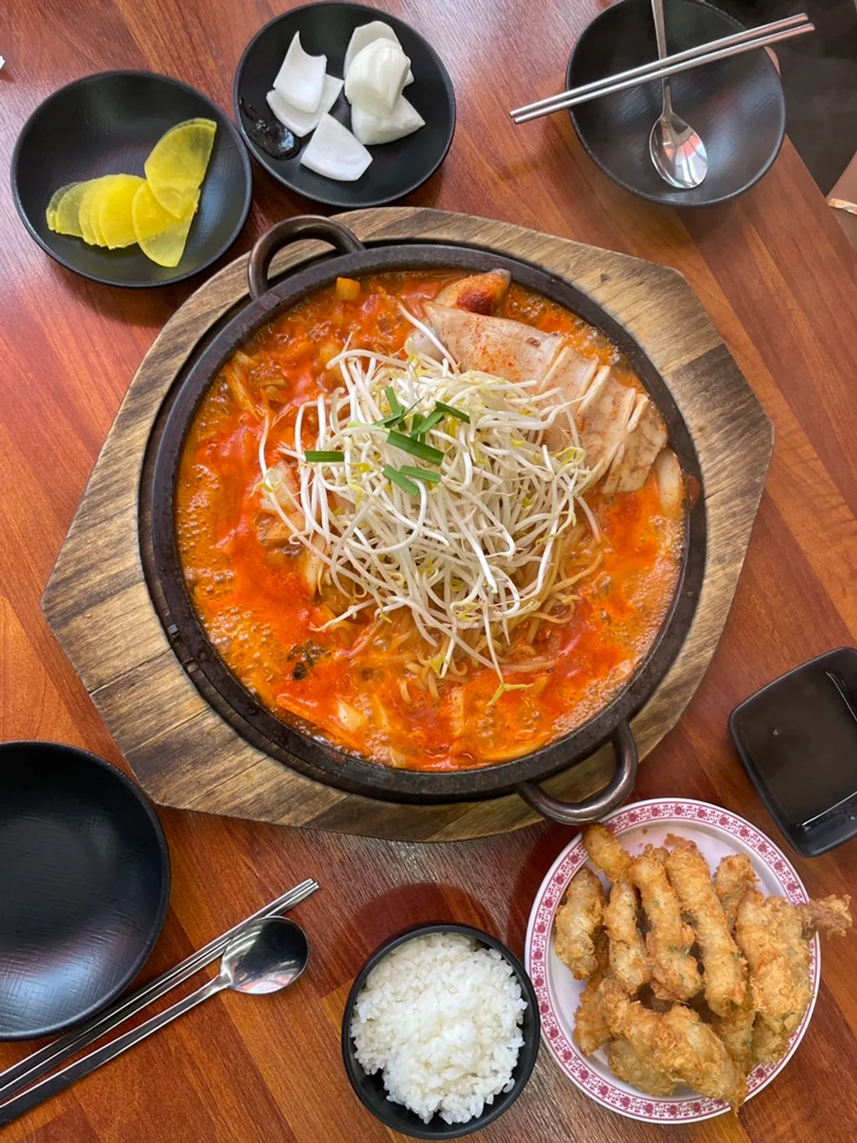Exterior of Songjeong Dol Jjamppong on the Songjeong food street in Busan