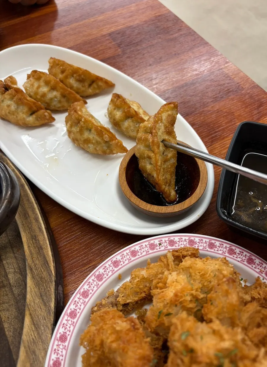 수제교자만두 한 접시