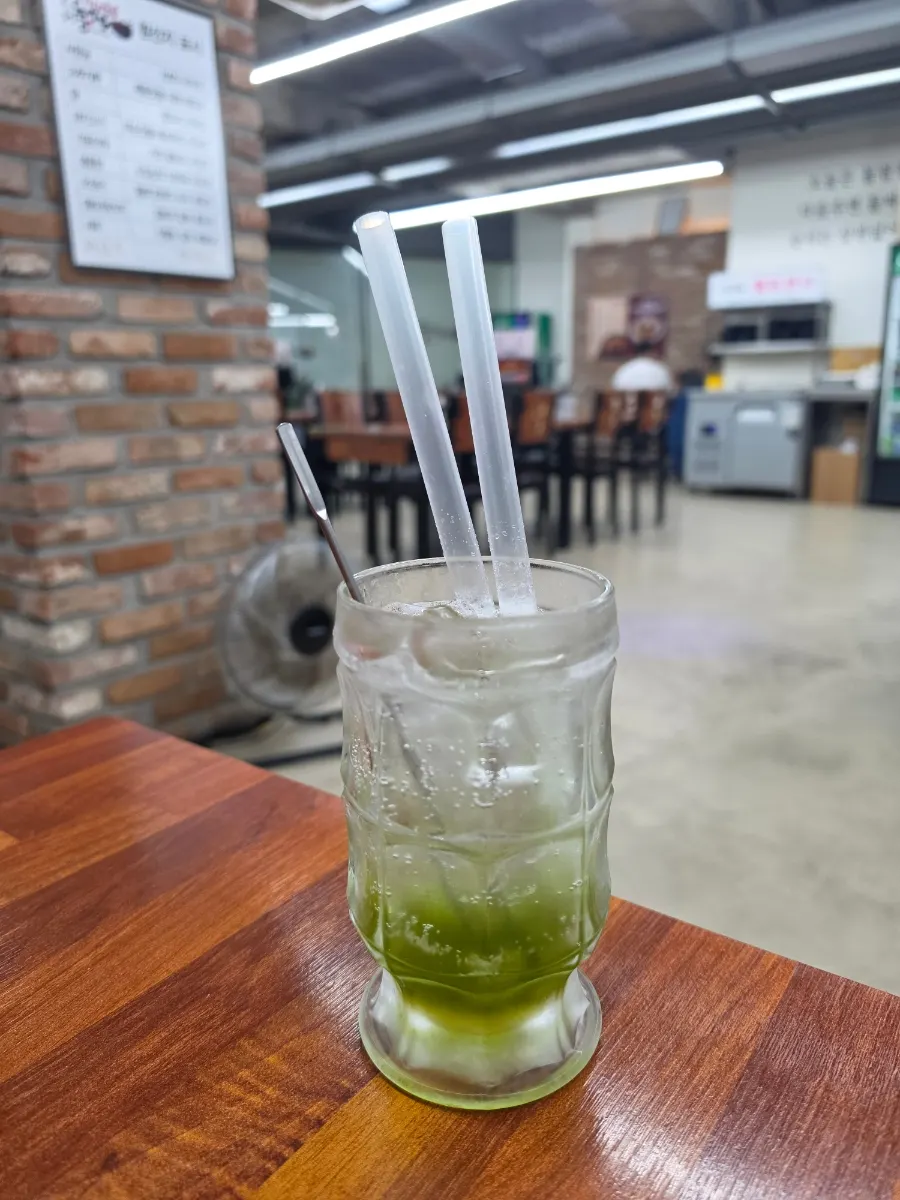 기본 반찬 단무지와 양파