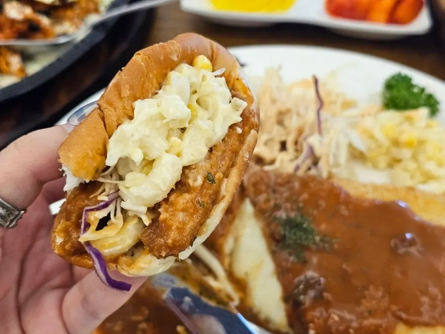 Morning roll pork cutlet sandwich