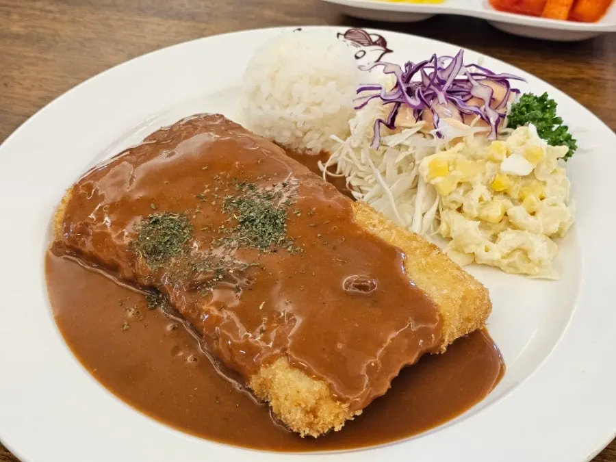 Thick cheese pork cutlet