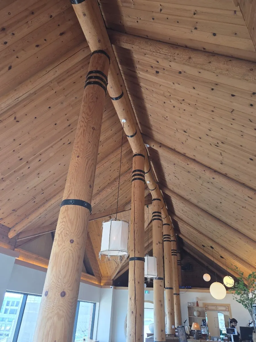 Traditional furniture and natural-material interiors