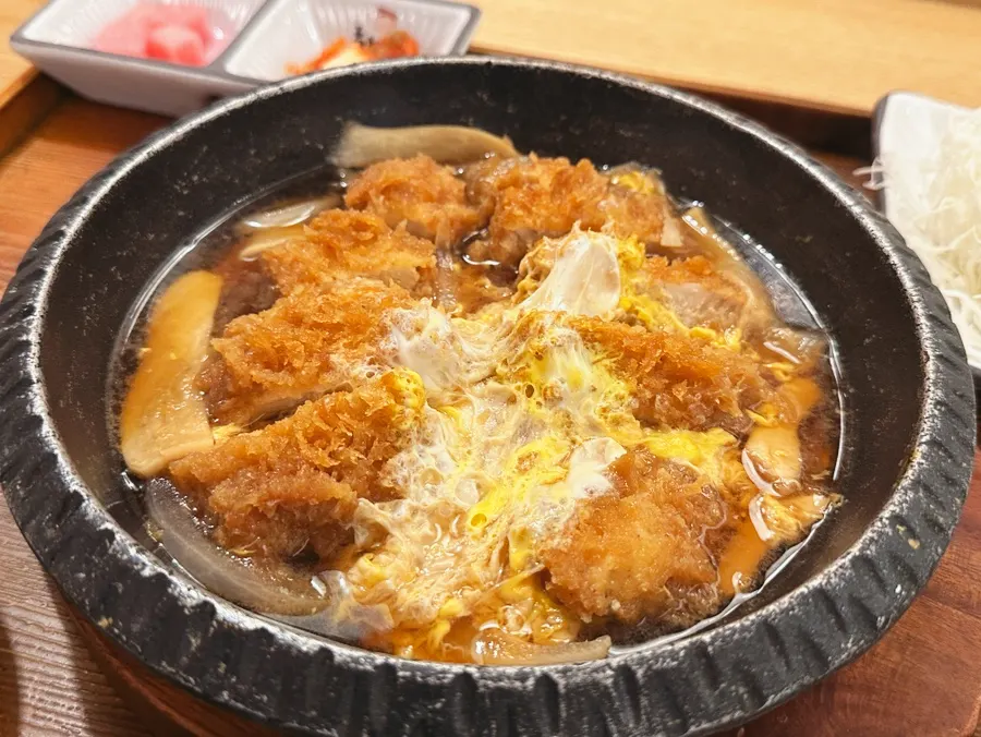 등심 돈까스가 들어간 가쯔나베