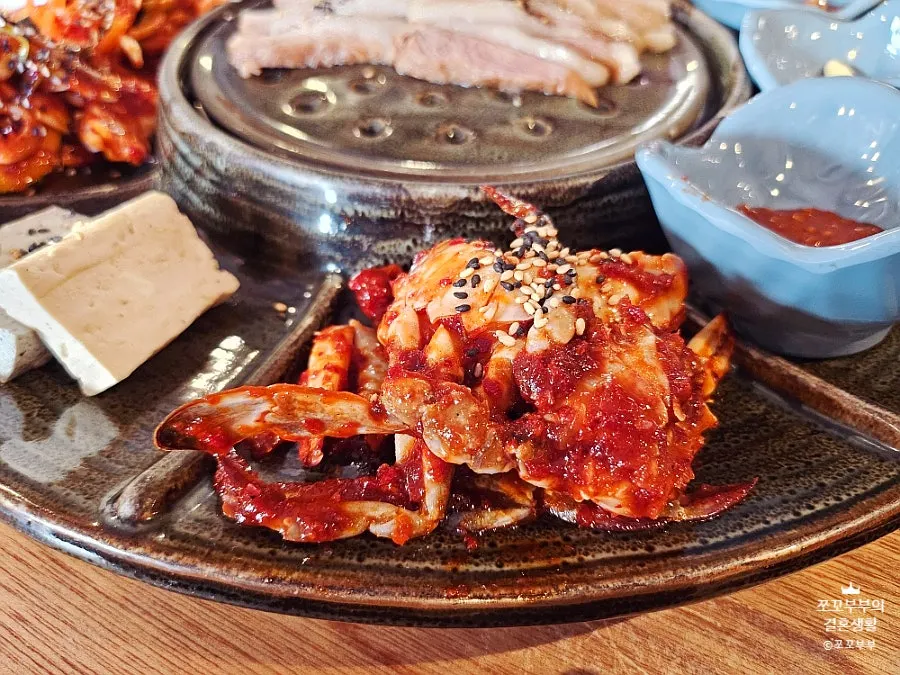 Neat Korean side-dish selection