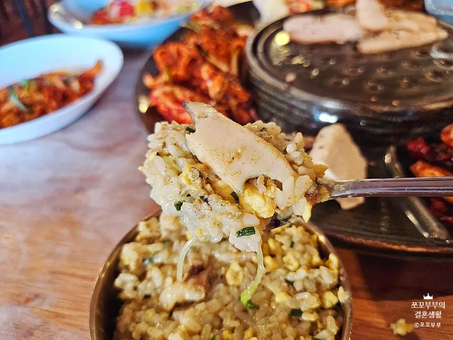 Final photo from the Songjeongok visit