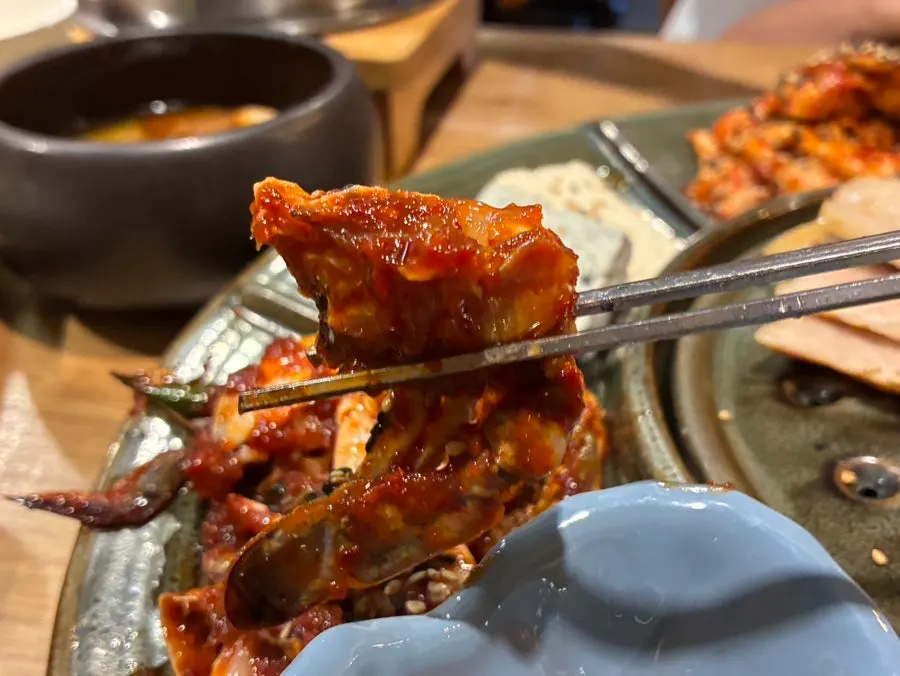 Songjeongok's soy-marinated crab and seasoned blood cockles