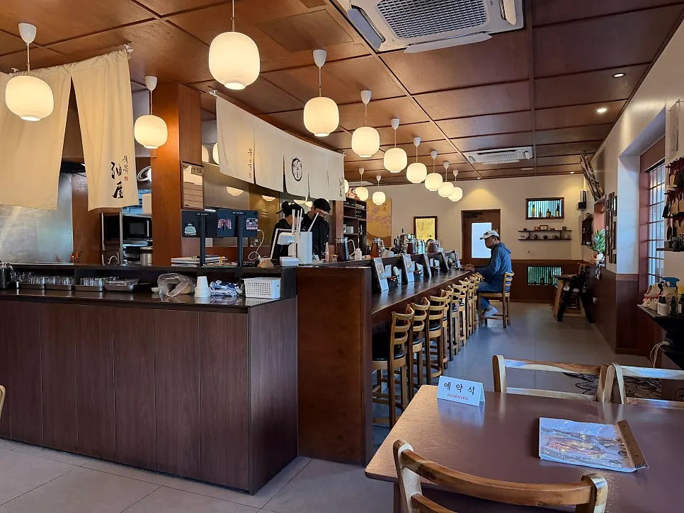 Japanese-style interior of Yuok
