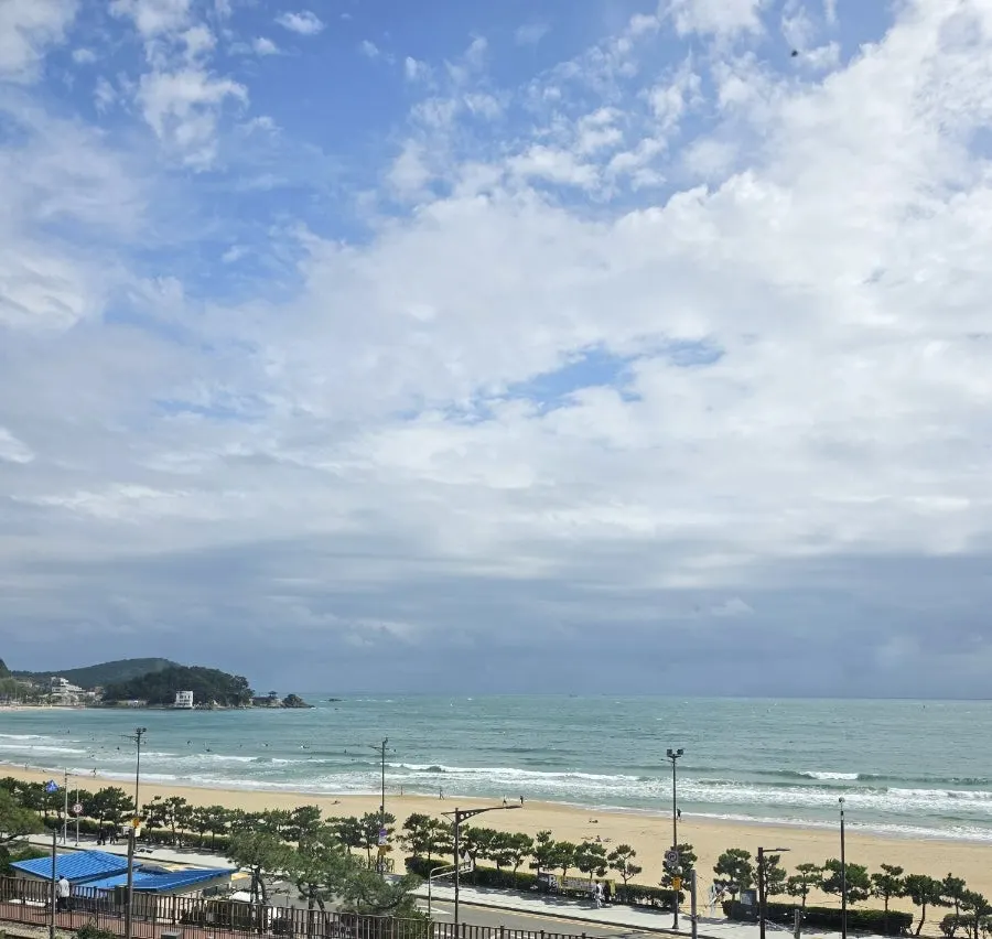 파도가 제법 있는 송정 바다