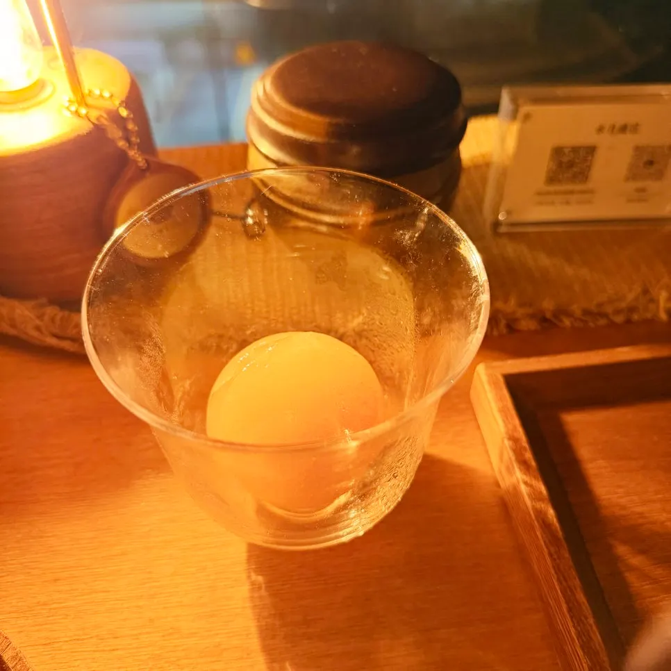 Bammaseul Wol tea cocktail with black tea and yuzu