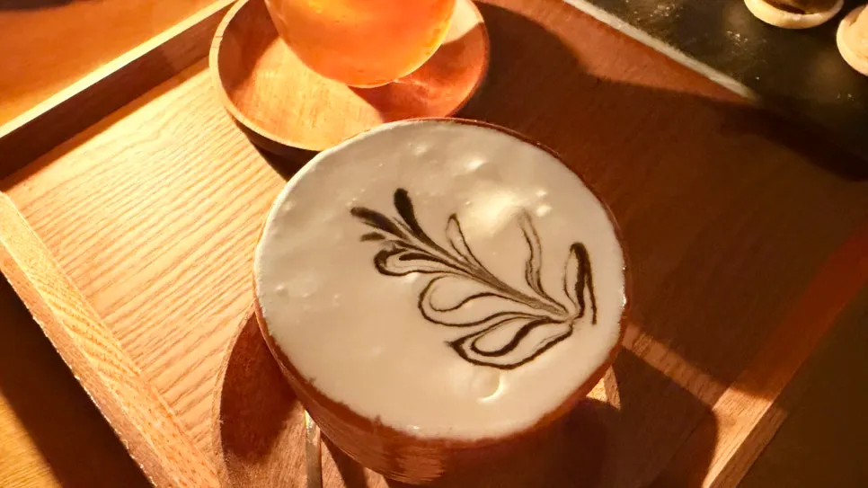 Two glasses of Bammaseul tea cocktail by the window
