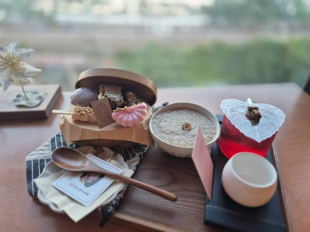 송정 오션뷰와 함께한 수월경화 티타임
