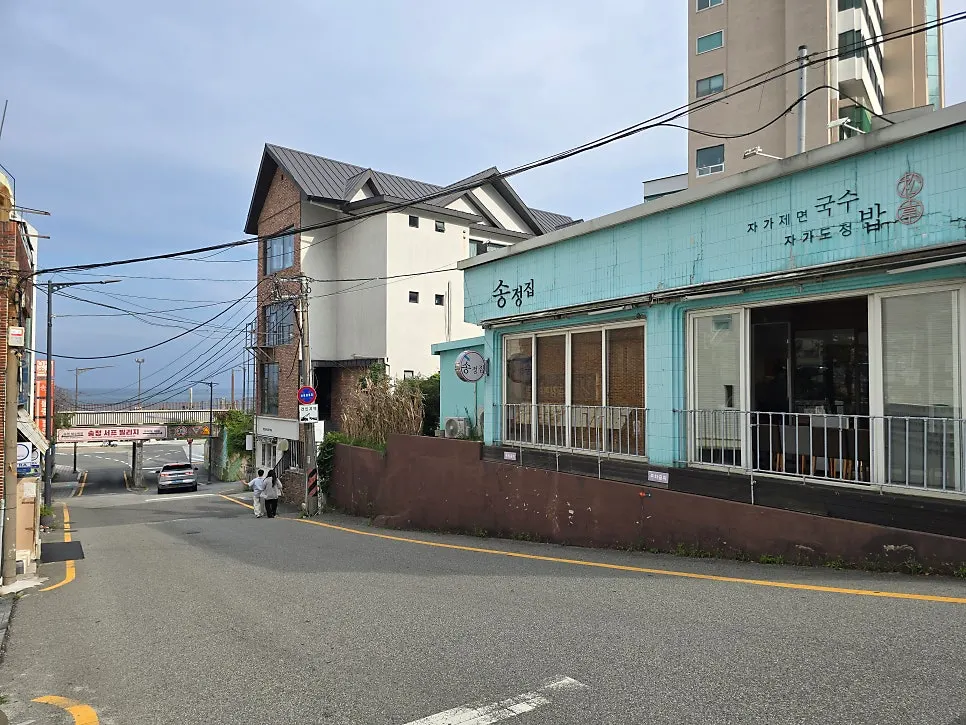 송정해수욕장 근처 수월경화 카페 주변 거리