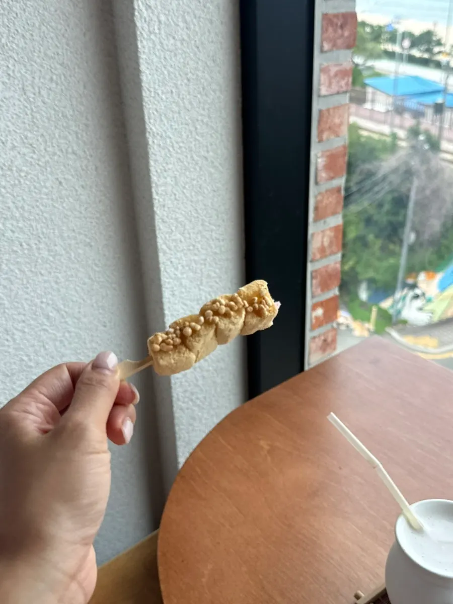 마시기 전 향을 맡아보는 차 세팅