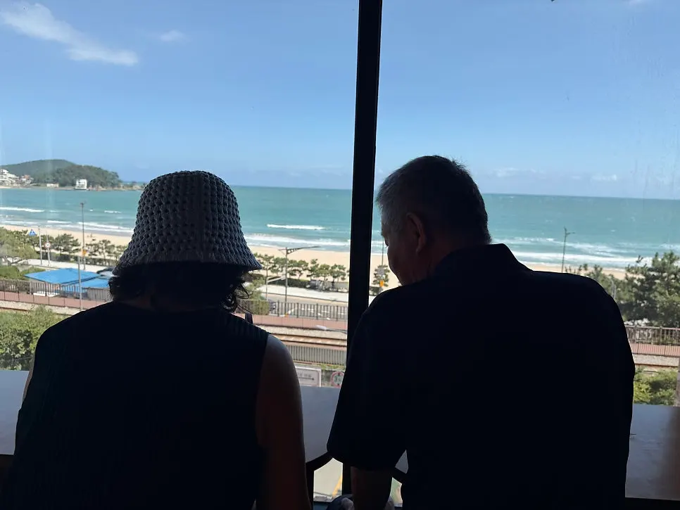 Ocean-view window seating at Suwolgyeonghwa