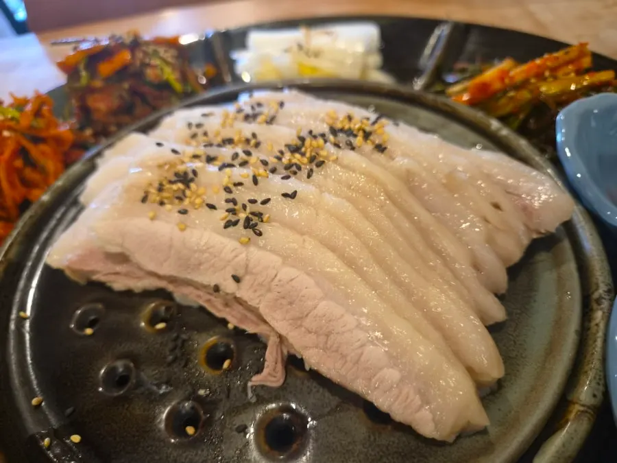 양념이 듬뿍 올라간 양념게장