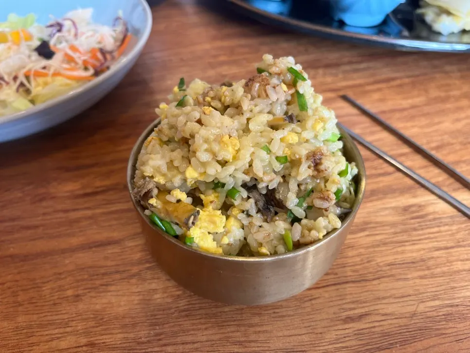 Warm pot rice topped with abalone